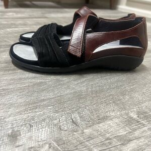 Women's Comfort Velcro Sandals - Black & Brown